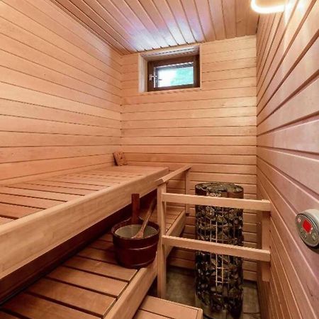 Kaunis Valoisa 3 Krs Pikkukaksio Vantaa Koivukylae Appartement Buitenkant foto