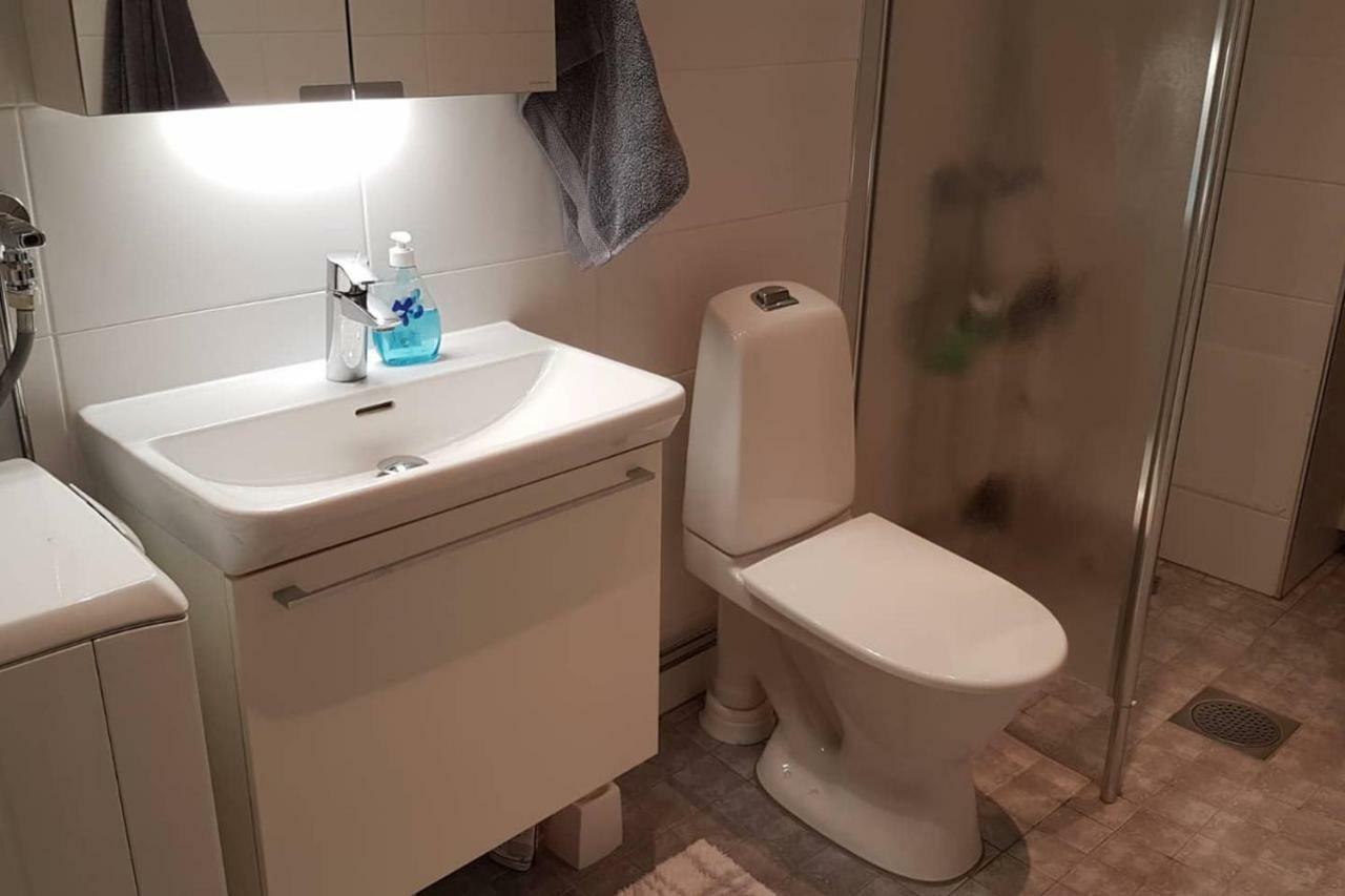 Kaunis Valoisa 3 Krs Pikkukaksio Vantaa Koivukylae Appartement Buitenkant foto