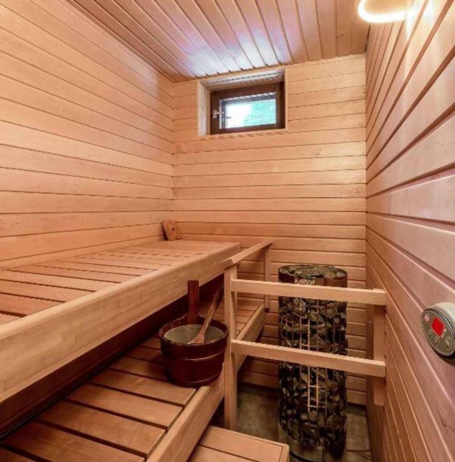 Kaunis Valoisa 3 Krs Pikkukaksio Vantaa Koivukylae Appartement Buitenkant foto