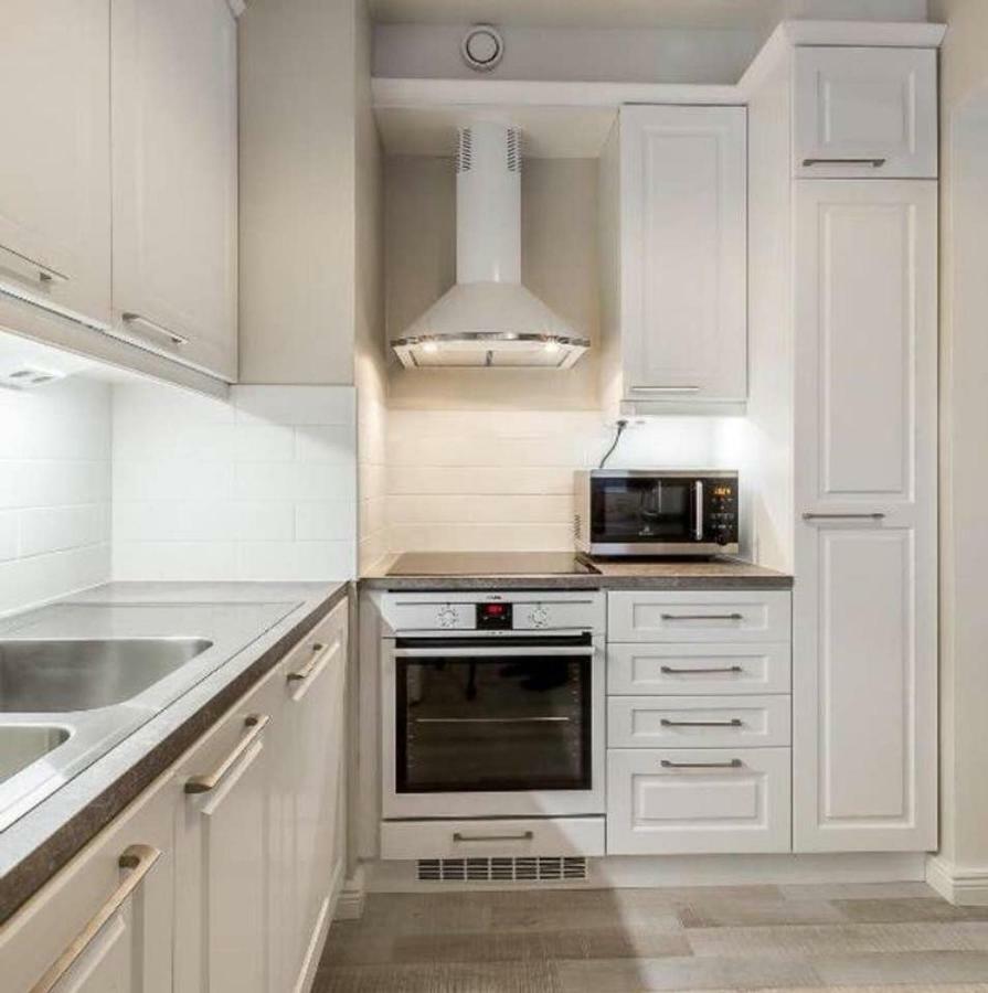 Kaunis Valoisa 3 Krs Pikkukaksio Vantaa Koivukylae Appartement Buitenkant foto
